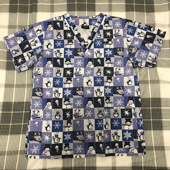 Winter-Themed Scrub Top - Picture 1 of 4